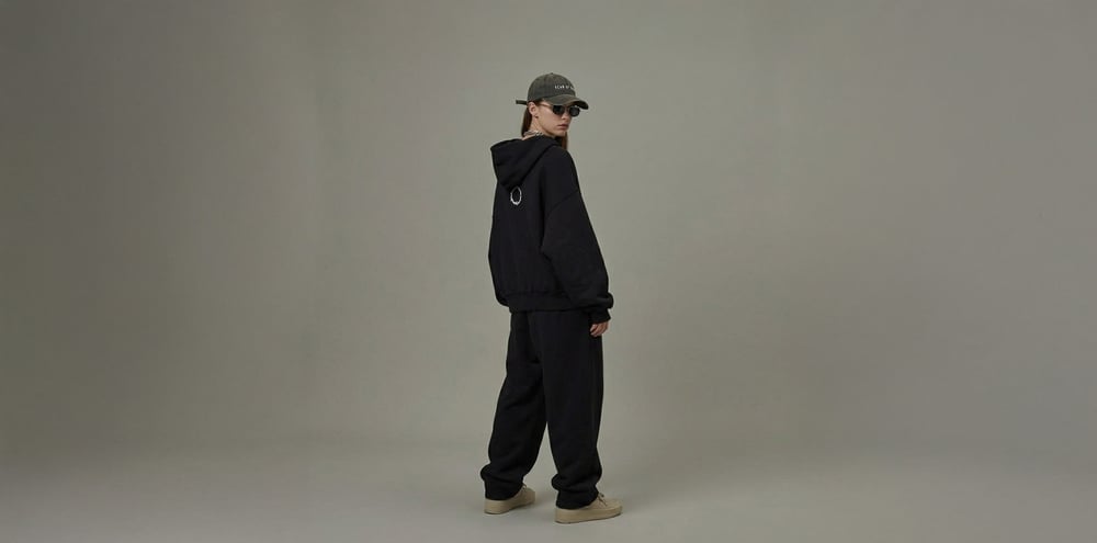 blackさん Zoho – Fleece Oversized Hoodie - Чорний